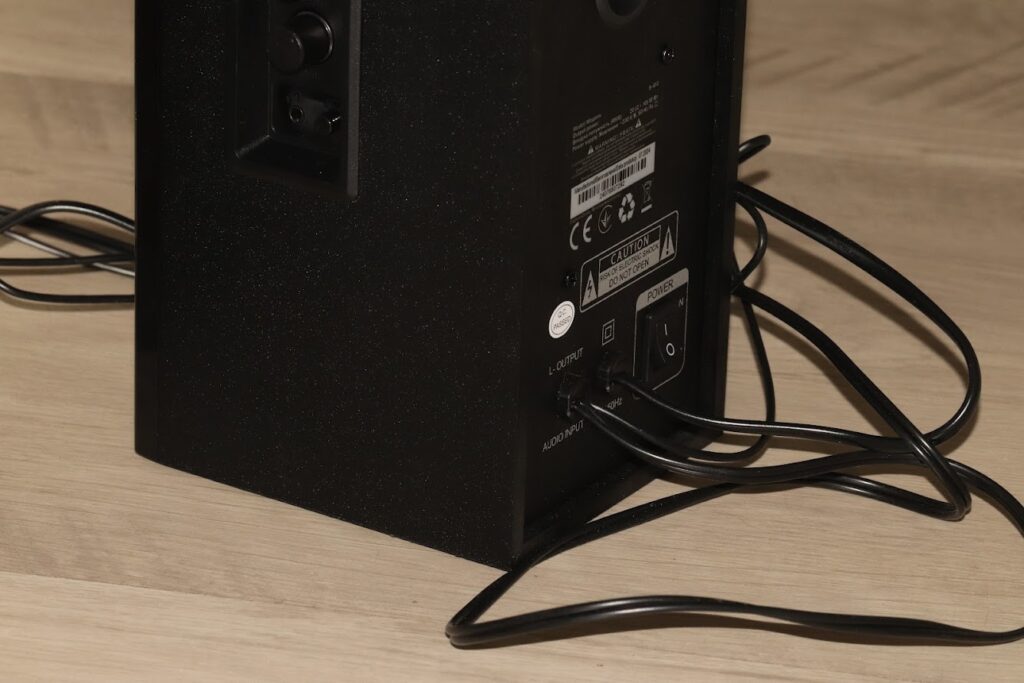 REAL-EL_S-415_acoustic_system